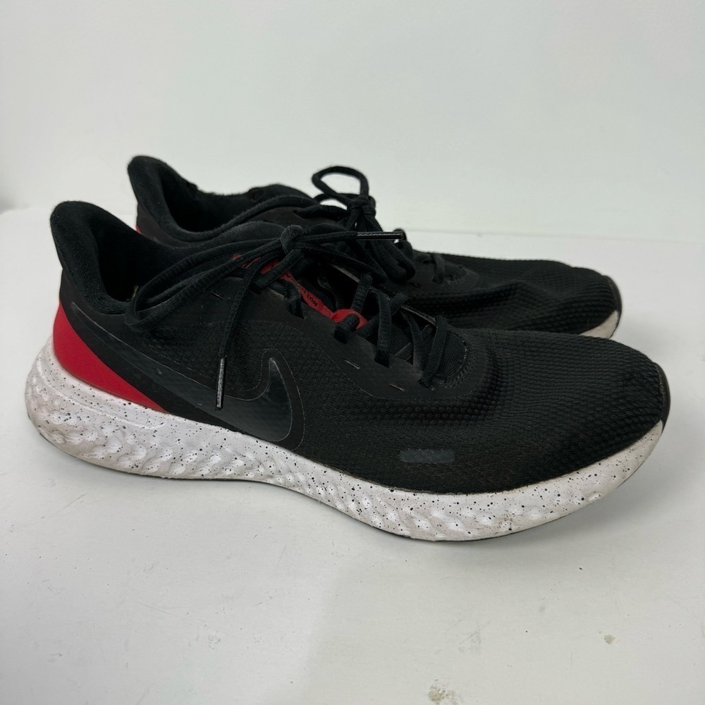 Nike Revolution 5 black & red running sneakers shoes bq3204-003